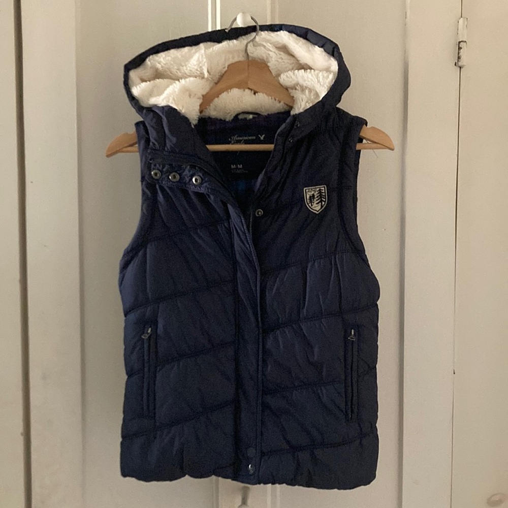 AMERICAN EAGLE Puffer Vest